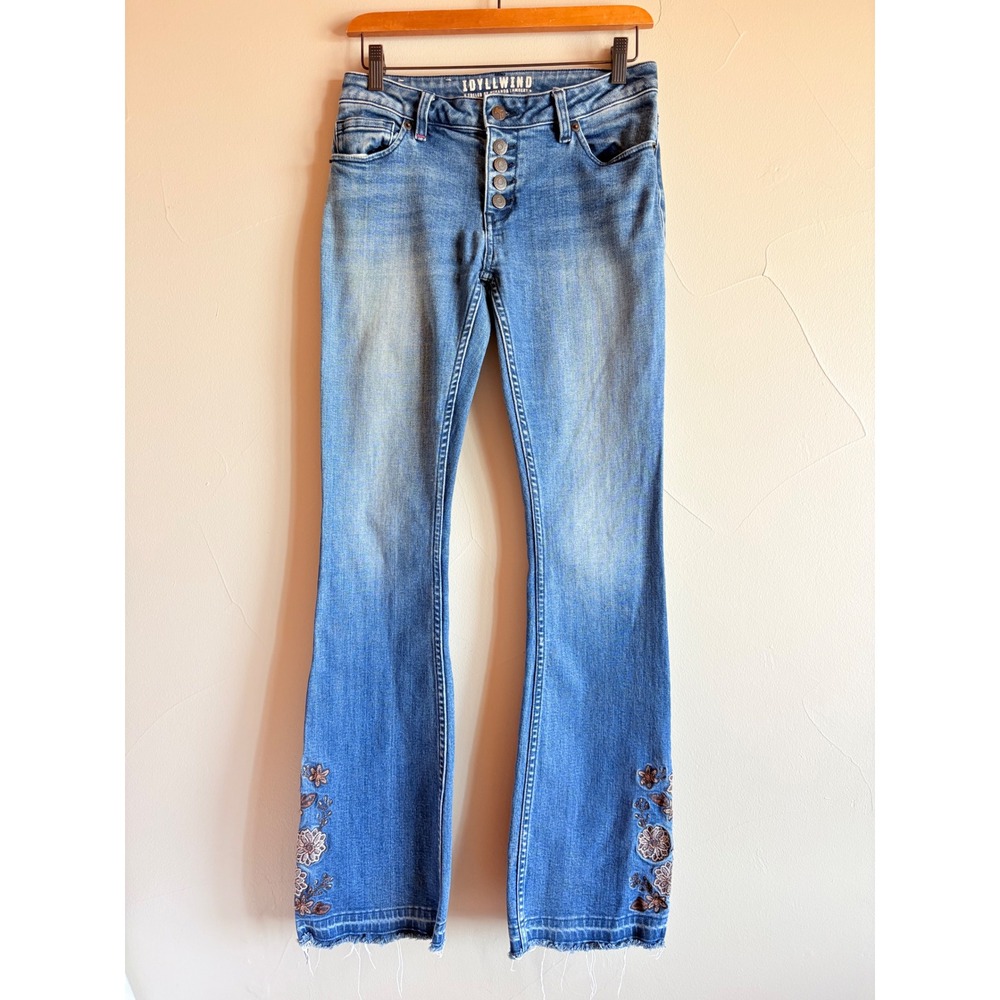 Idyllwind Miranda Lambert Western Embroidered Flare Jeans Medium Wash Blue 4/34